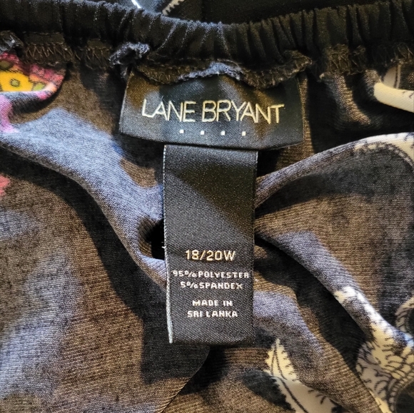 Lane Bryant, loose fit, colorful, comfortable, plus size womens, size 18-20 - Picture 6 of 7